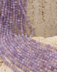 Calcedonia lavanda - Hilo 4 mm facetada